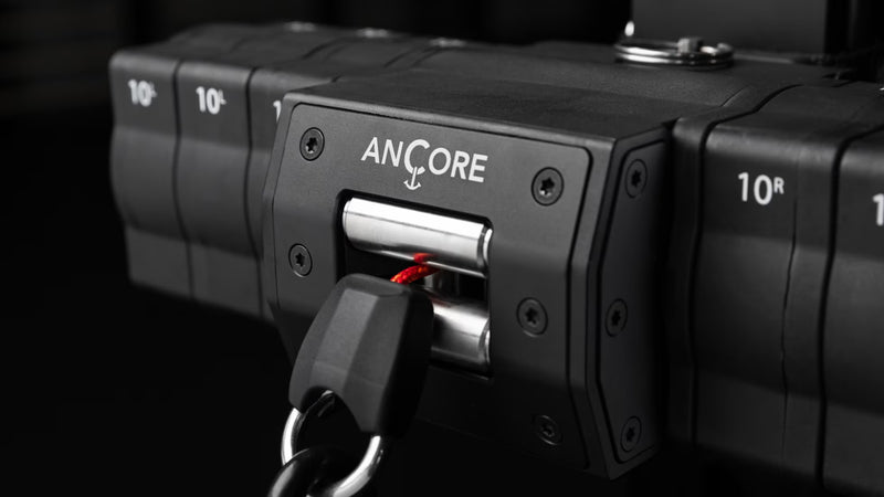 ANCORE Pro 本体中央部の構造とケーブル出口のクローズアップ