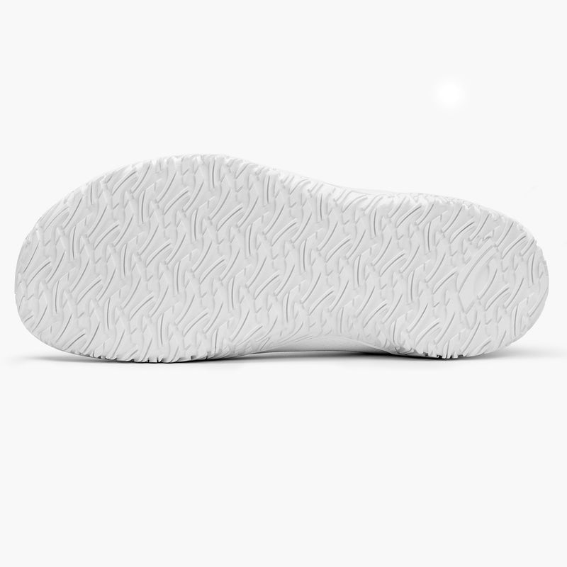 AVANCUS APEX POWER V3.0 ハイトップ クリスプホワイトのアウトソールを真下から捉え、全面に広がるグリップパターンと接地バランス、屈曲ラインが確認できる構図
