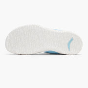 AVANCUS APEX POWER V3.0 カロライナブルーのアウトソールを真下から捉え、全面に配置されたグリップパターンと前後の接地バランスが確認できる構図