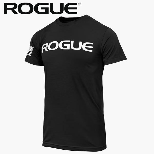 ROGUE ベーシック Tシャツ ブラック/ホワイト を正面斜めから捉え、胸中央のROGUEロゴ配置とクルーネック形状、半袖シルエットが分かるメンズTシャツ外観