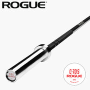 ROGUE C-70S バー ブラックセラコートのスリーブ端面ロゴを正面から捉えたディテール