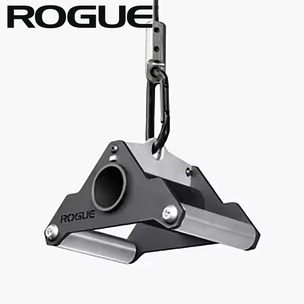 ROGUE CG-1T トライアングルケーブル＆ランドマインアタッチメント（アルミニウムフレーム）シルバー本体を斜め前方から捉えた全体構造、トライアングルフレームとローレットグリップ配置が分かる視点