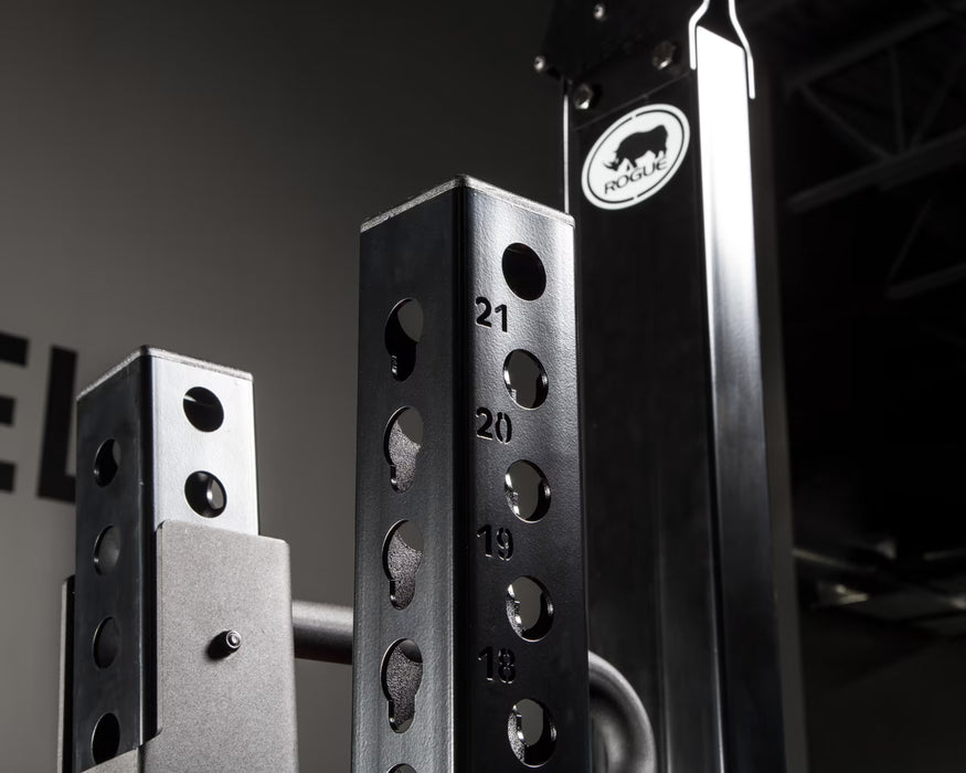 ROGUE モンスター ライノ ベルトスクワット - 独立型 — MBC POWER SHOP