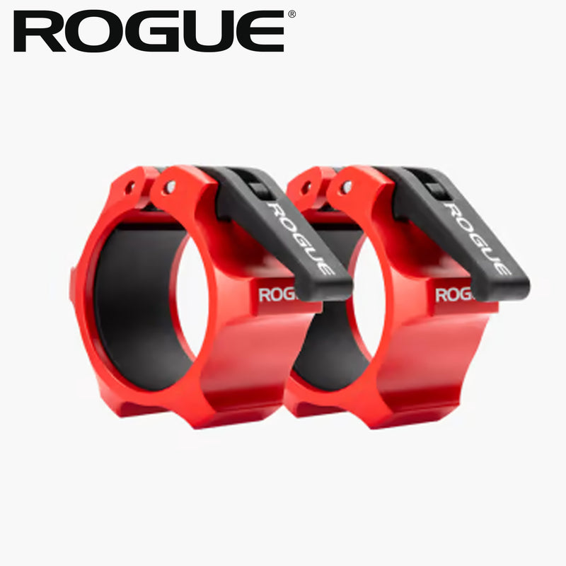 ROGUE USA アルミニウムカラー セラコート レッド、2個セットを斜め前方から捉えた全体ビュー、アルミボディとブラックレバー構造が確認できるバーベルカラー