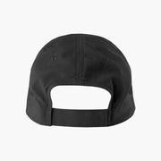 ROGUE TAC HAT ブラック 背面を正面から捉えたキャップ全体、サイズ調整ストラップと通気穴が分かるシンプル帽子デザイン