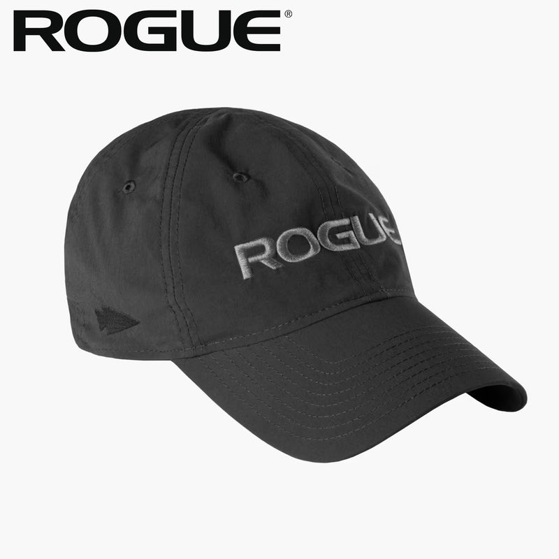 ROGUE TAC HAT チャコールグレー 正面やや斜め上からキャップ全体を捉えた帽子、フロントにROGUE刺繍ロゴ入りシンプルデザイン