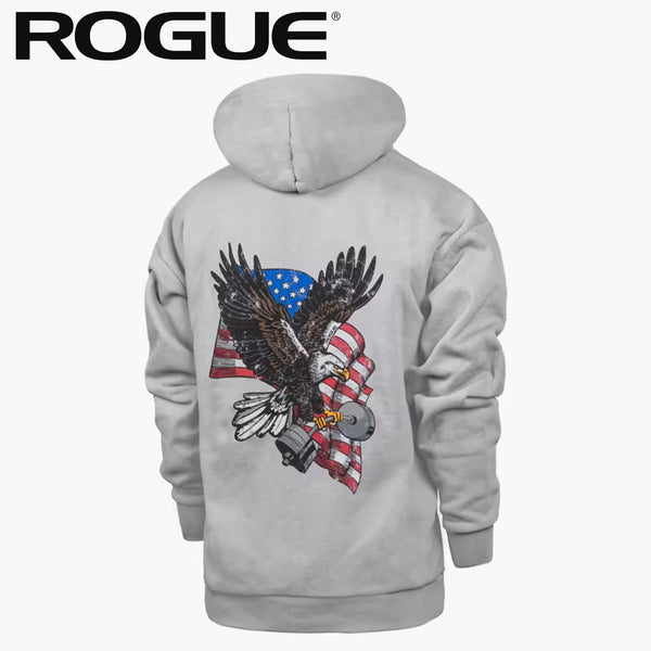 ROGUE フリーダムパーカー グレーヘザー 背面全体ビュー、フード付きパーカー背面にアメリカ国旗を背景にバーベルを掴むイーグルグラフィックを配置したメンズアパレルデザイン