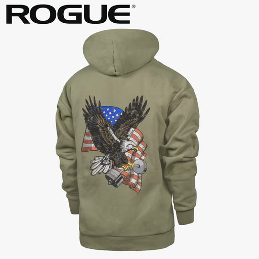 ROGUE フリーダムパーカー オリーブ 背面全体ビュー、フード付きパーカー背面に星条旗を背景にバーベルを掴むイーグルグラフィックを配置したメンズアパレルデザイン