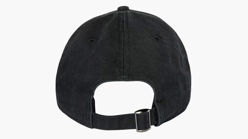ROGUE ビンテージハット ブラック 背面を正面から捉えたキャップ全体、サイズ調整バックルとクラウン形状が分かる帽子デザイン