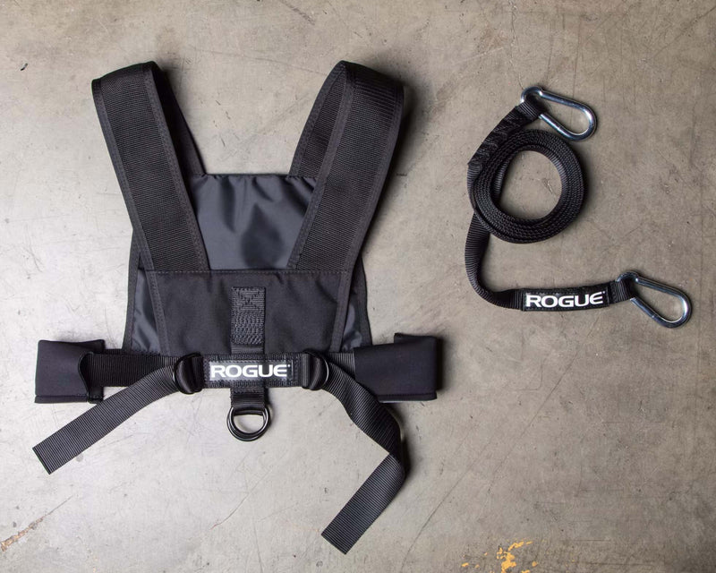 ROGUE スレッドハーネス＆ストラップキット ブラックを上から見た全体。ハーネス本体とナイロン製プルストラップ、スチール製コネクターを並べた構成