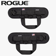 ROGUE アンクルカフケーブルアタッチメント 黒の左右ペアを正面から捉えた全体図、4つのアタッチメントポイントとスターラップ構造を確認できるケーブルアタッチメント