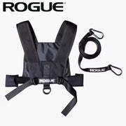 ROGUE スレッドハーネス＆ストラップキット ブラックの製品全体を正面から配置。ハーネス本体、プルストラップ、スチール製コネクターとROGUEロゴを確認できる構成