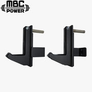 MBC オリジナルラック サンドイッチJ-カップ ブラック 正面視点で左右ペア本体と樹脂ライナー付きバーベル受け部、支柱固定ピンを示す構成