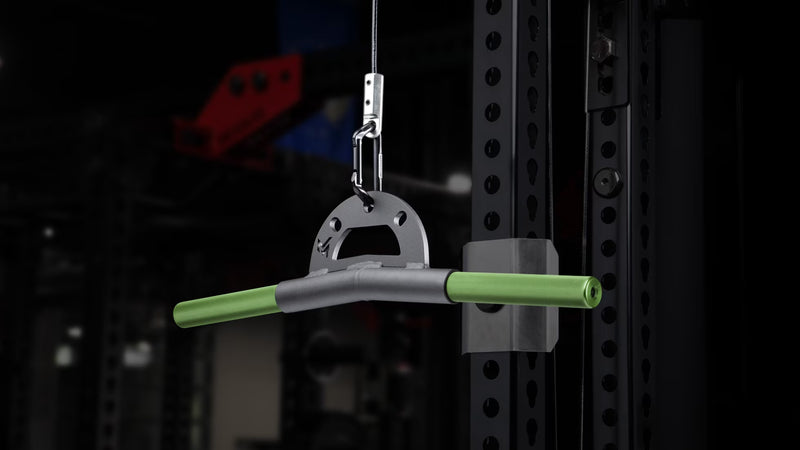 Mutant Metals ARC ケーブルアタッチメント グリーン 5度ベント8インチ仕様を正面視点で配置、左右に傾斜したグリーングリップと中央アーチ部が確認できる角度