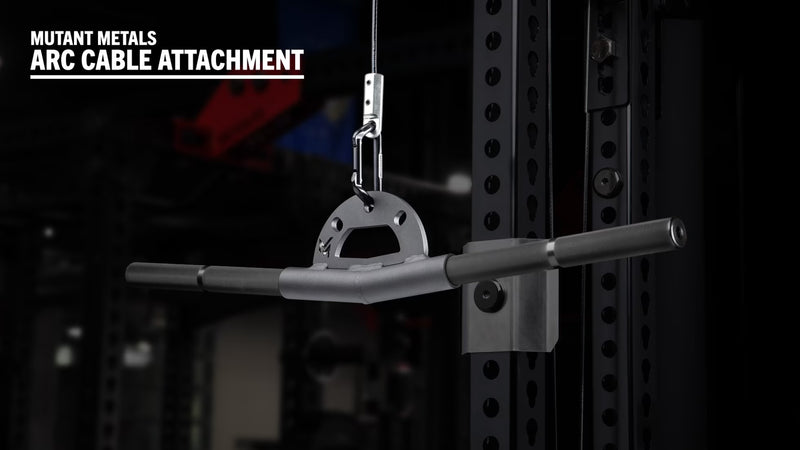 Mutant Metals ARC ケーブルアタッチメント ブラック マイナス5度ベント12インチ仕様を正面構図で配置、長尺グリップとアーチプレートの形状が分かる視点