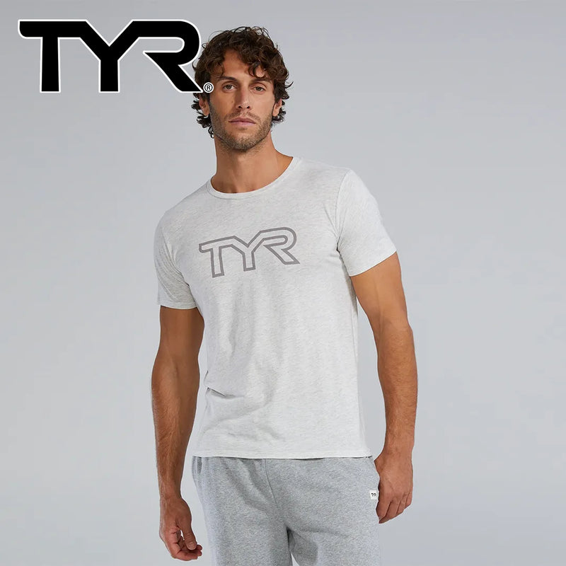【セール】TYR メンズ ウルトラソフト ライトウェイト トライブレンドテックTシャツ - ビッグロゴ