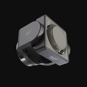 ブラックカラーのBEYOND POWER VOLTRA ローテーターアドオンを下側斜めから捉えた構造ディテール